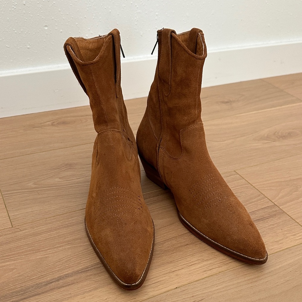 Men's Tan Western Suede Boots